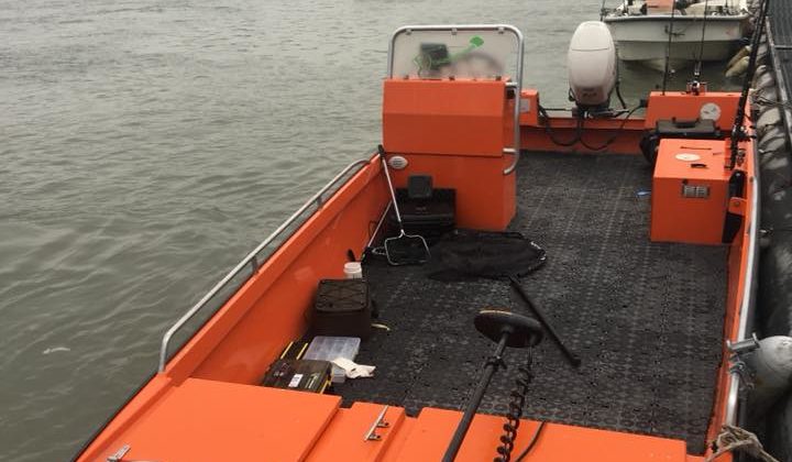 casasiluo_wallerfischen-welscamp-wallercamp-am-po_boote_acqvaboat_f600_orange6